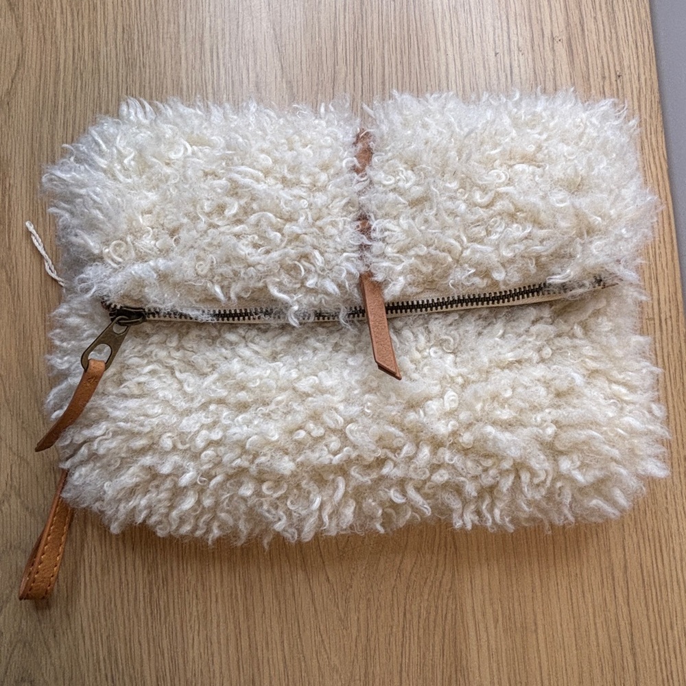 Universal Thread Cream Sherpa Faux Shearling Foldover‎ Clutch Wristlet Bag